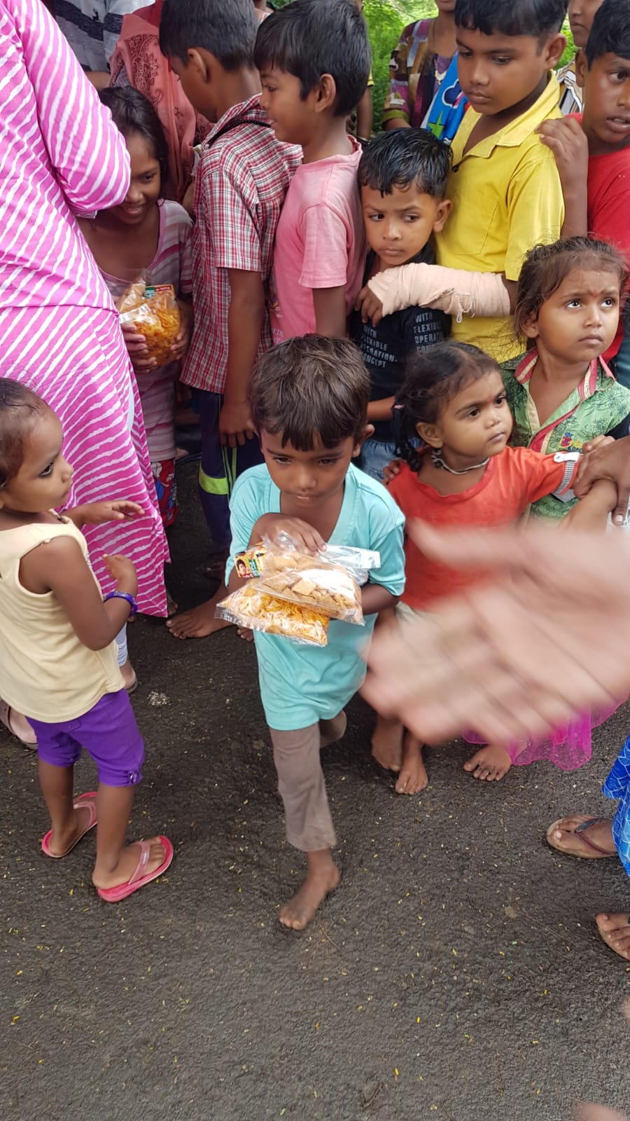 एक नवीन सूर्योदय आनंदाचा - नयासवेऱा चेरिटेबल ट्रस्टचे कार्य